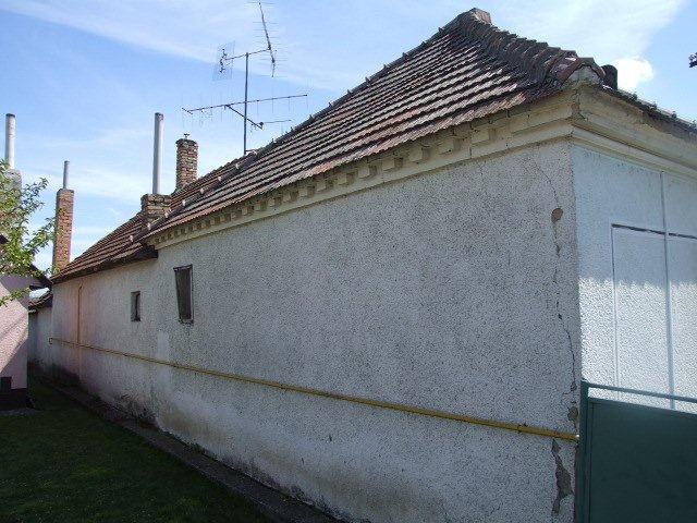DRAŽBA 20.09.2012 o 13.00 hod., rodinný dom v Trhovej Hradskej - náhľad