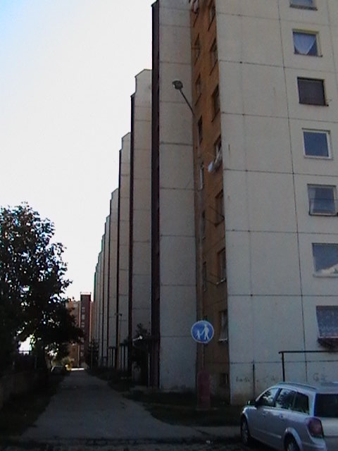 DRAŽBA 29.02.2012 o 10.00 hod., 2 izbový byt v Lučenci