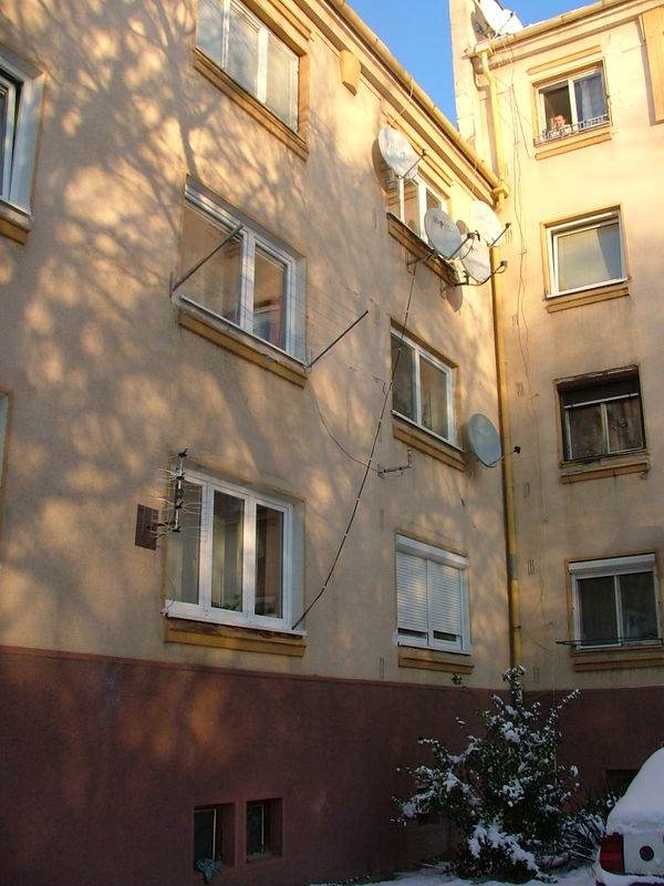 DRAŽBA 28.04.2011 o 10.30 hod., 2 izbový byt v Komárne - náhľad