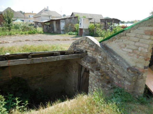 DRAŽBA 25.10.2018 o 12.00 hod., rodinný dom Kráľov Brod, okres Galanta - náhľad