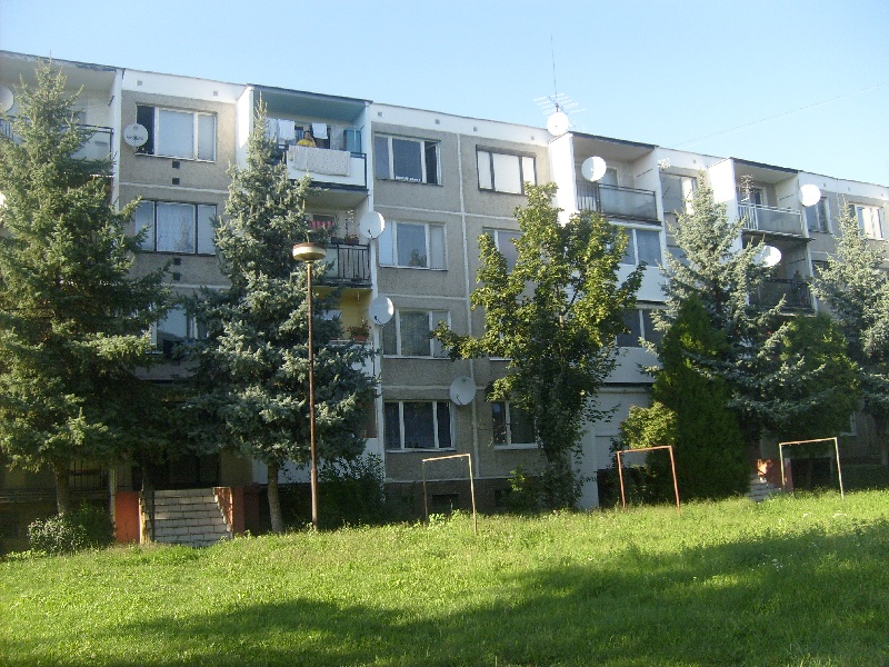 DRAŽBA 24.02.2015 o 10.00 hod., 1 izbový byt Veľké Kapušany, okres Michalovce