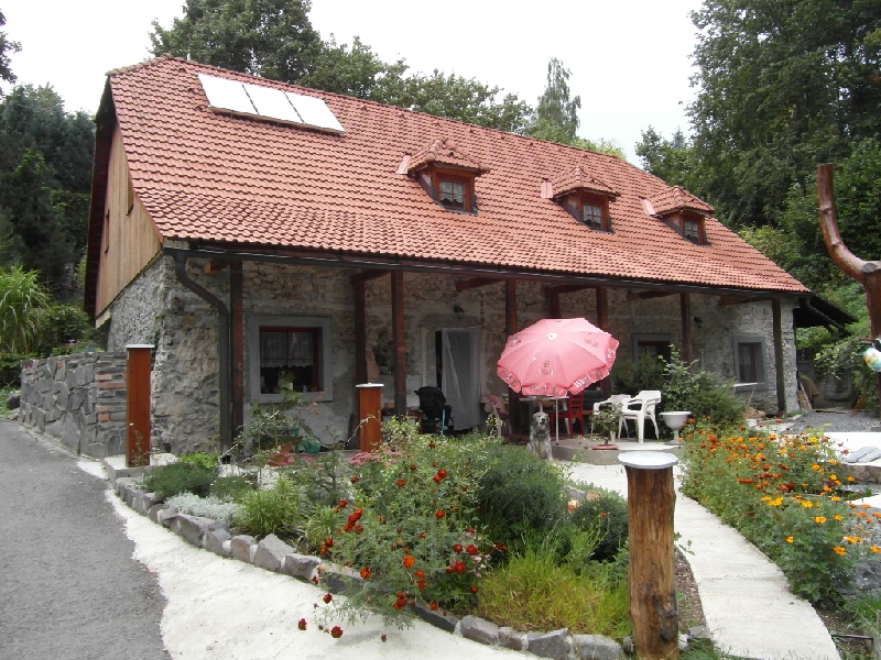 UPUSTENÉ!!! DRAŽBA 05.12.2016 o 13.00 hod., rodinný dom Štiavnické Bane, okres Banská Štiavnica