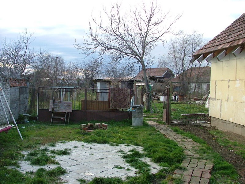 DRAŽBA 23.05.2011 o 10.00 hod., rodinný dom v Sládkovičove - náhľad