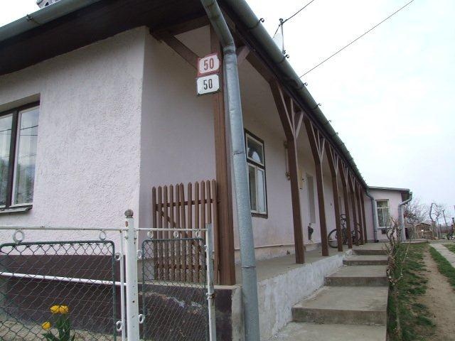 DRAŽBA 04.07.2012 o 11.00 hod., rodinný dom v Zatíne - náhľad