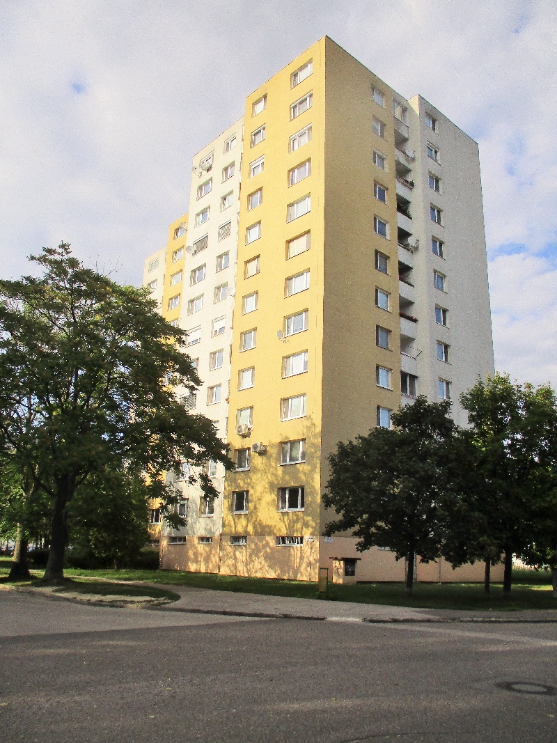 DRAŽBA 09.10.2017 o 13.00 hod., 3 izbový byt Bratislava - m.č. Petržalka, okres Bratislava V - náhľad