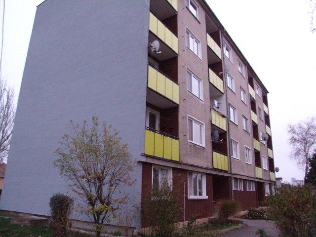 !!!!UPUSTENÉ!!!!DRAŽBA 24.01.2012 o 11.00 hod., 2 izbový byt v Šuranoch