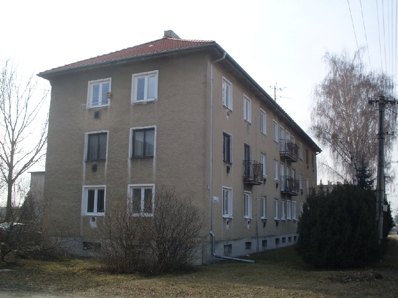 DRAŽBA 02.04.2012 o 10.00 hod., 2 izbový byt v Sládkovičove