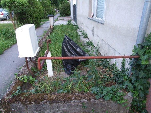!!!!!UOUSTENÉ!!!!!DRAŽBA 05.09.2012 o 11.00 hod., rodinný dom v Palárikove - náhľad