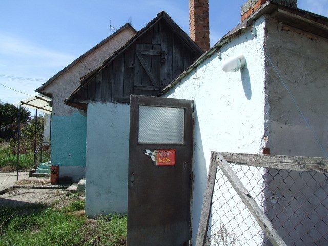 DRAŽBA 20.09.2012 o 13.00 hod., rodinný dom v Trhovej Hradskej - náhľad