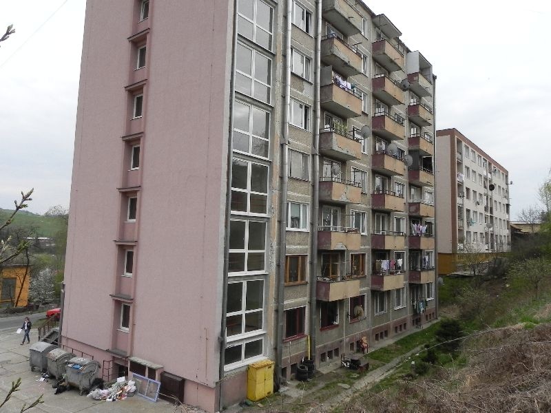 DRAŽBA 30.11.2012 o 11.00 hod., 2 izbový byt v Banskej Štiavnici, okres Banská Štiavnica - náhľad
