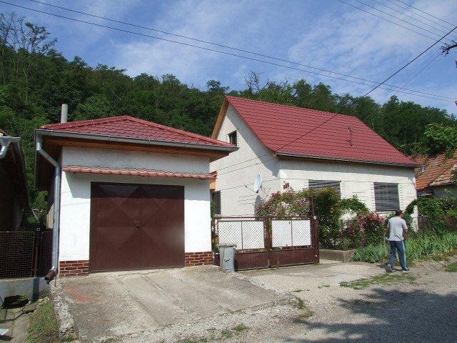 Rodinný dom Sazdice, okr. Levice